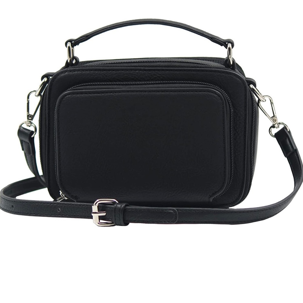 This is a brand new, never used crossbody bag. One of Oprah’s favorite things!